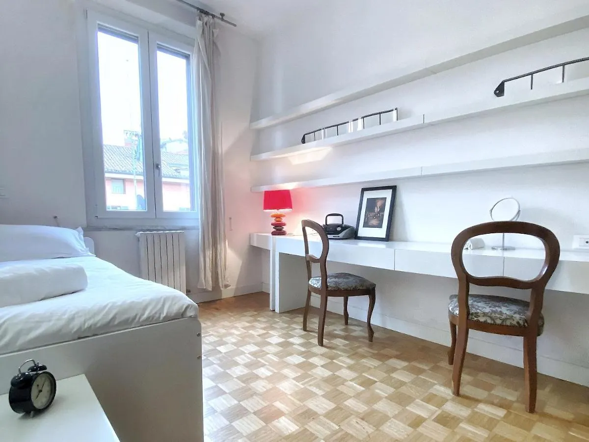 Ur-Nest D'Azeglio B Apartment Bologna